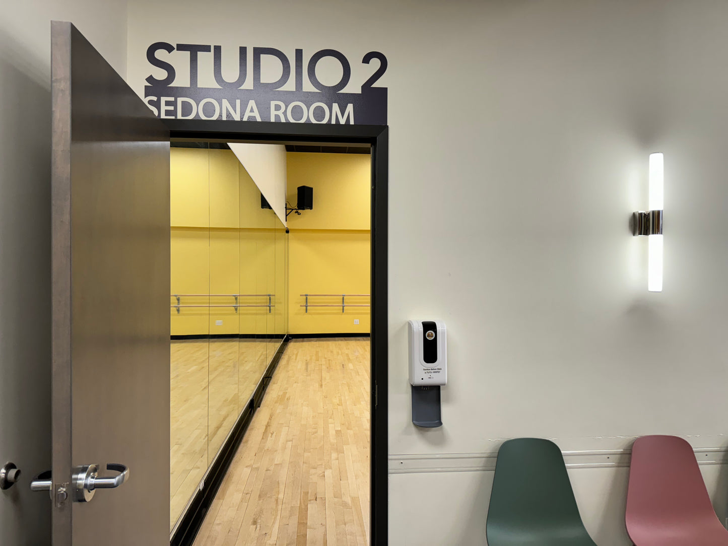 Rent - Studio 2 - (850 Square Feet)
