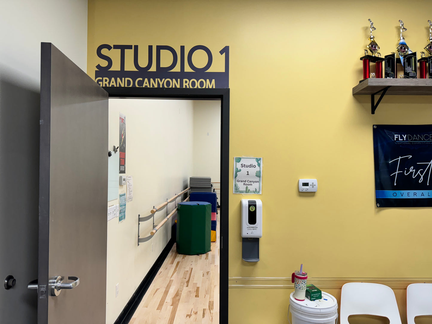 Rent - Studio 1 - (1,275 Square Feet)