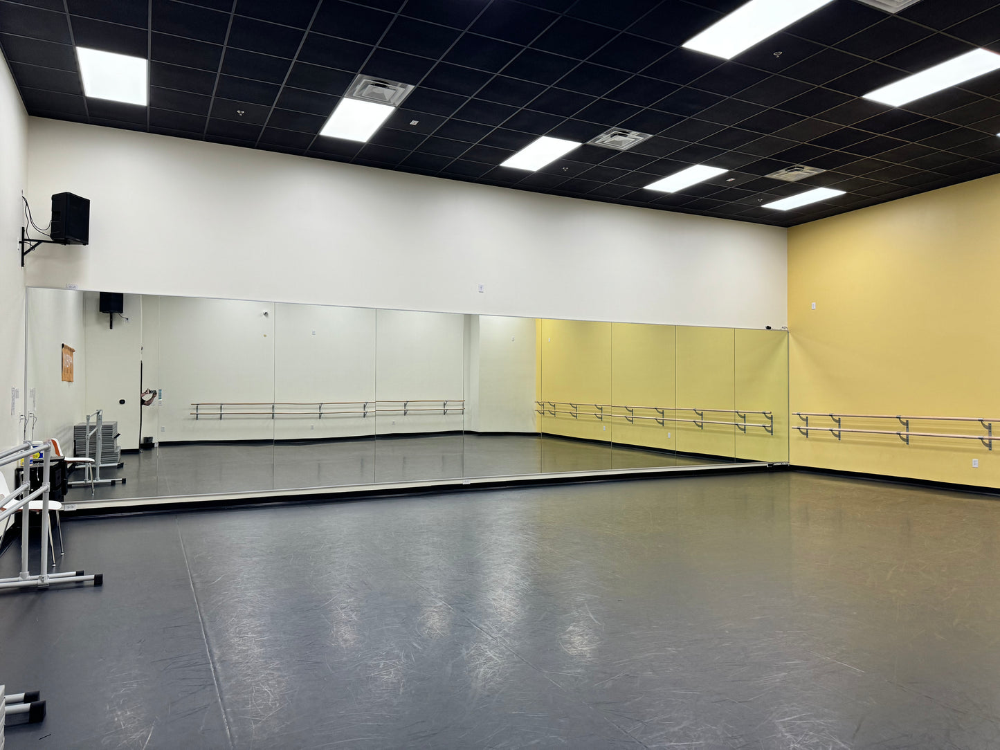 Rent - Studio 5 - (1,295 Square Feet)