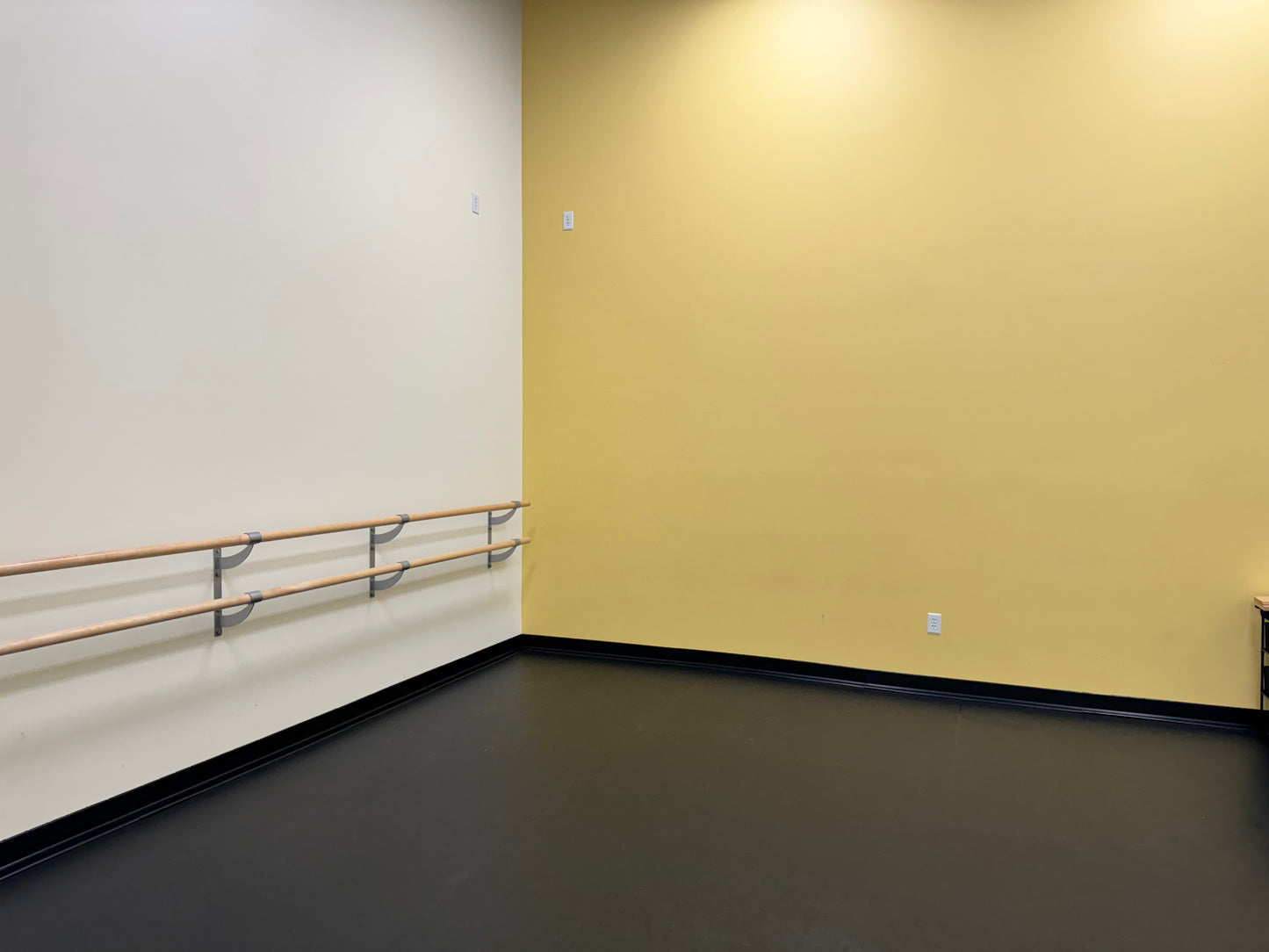 Rent - Studio 6 - (380 Square Feet)